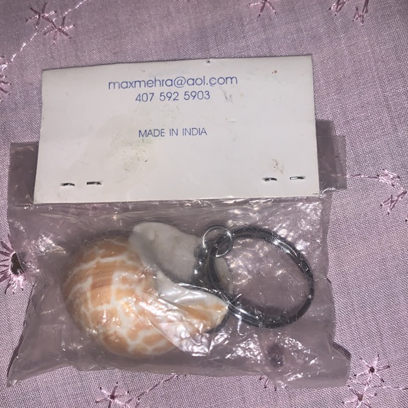 Shell keychain - Picture 2 of 2